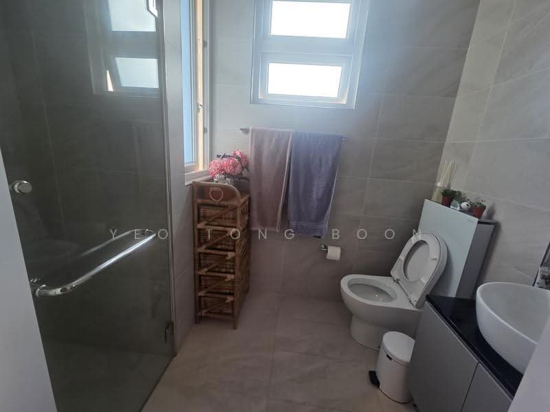 Seraya Residences, 12 Seraya Lane, East Coast / Marine Parade, 3 Bedrooms, 1,141 sqft, Condominium For Sale, by Yeo Tong Boon, 500281358 - Bathroom - PropertyGuru.com.sg