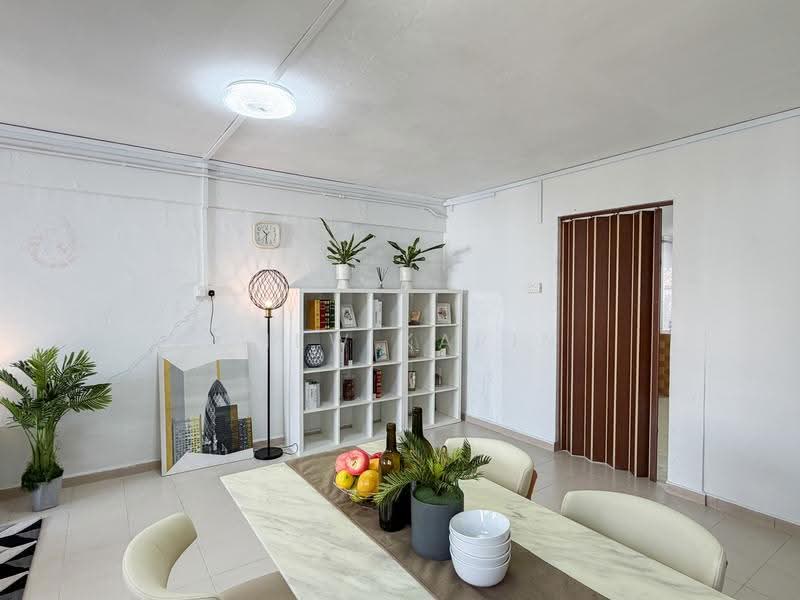 219 Bukit Batok Street 21, 219 Bukit Batok Street 21, Dairy Farm / Bukit Panjang / Choa Chu Kang, 3 Bedrooms, 1,002 sqft, HDB Flat For Sale, by Chew Karin, 500281361 - Dining Room - PropertyGuru.com.sg