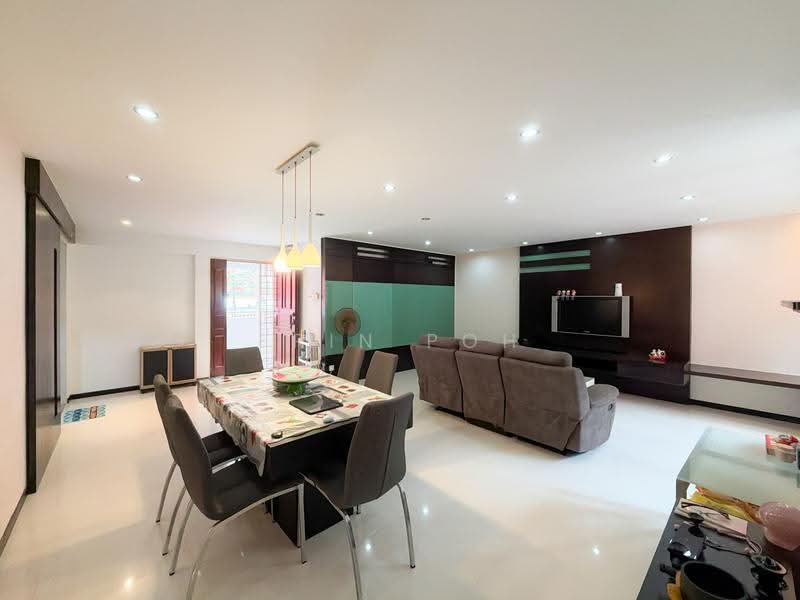 193 Rivervale Drive, 193 Rivervale Drive, Hougang / Punggol / Sengkang, 3 Bedrooms, 1,184 sqft, HDB Flat For Sale, by Erin Poh, 500281366 - Living Room - PropertyGuru.com.sg