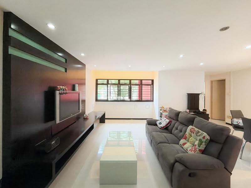 193 Rivervale Drive, 193 Rivervale Drive, Hougang / Punggol / Sengkang, 3 Bedrooms, 1,184 sqft, HDB Flat For Sale, by Erin Poh, 500281366 - Living Room - PropertyGuru.com.sg