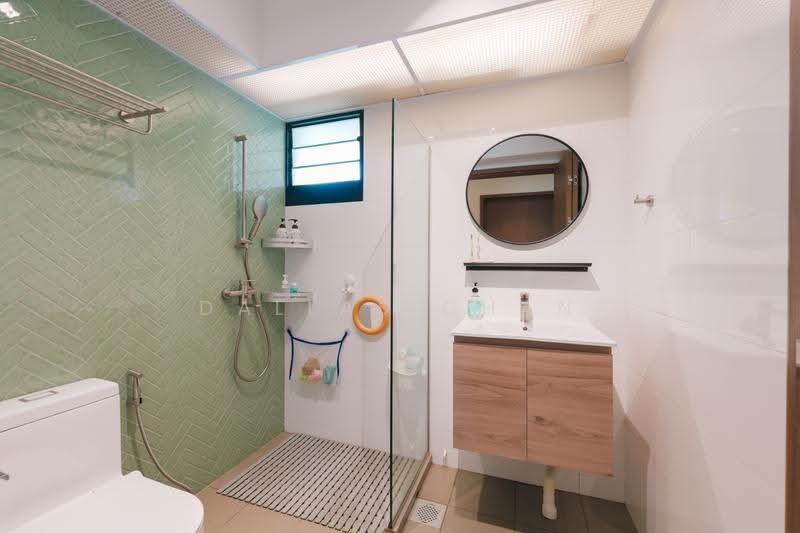 402A Fernvale Lane, 402A Fernvale Lane, Hougang / Punggol / Sengkang, 3 Bedrooms, 1,216 sqft, HDB Flat For Sale, by Dallas Chan, 500281373 - Bathroom - PropertyGuru.com.sg