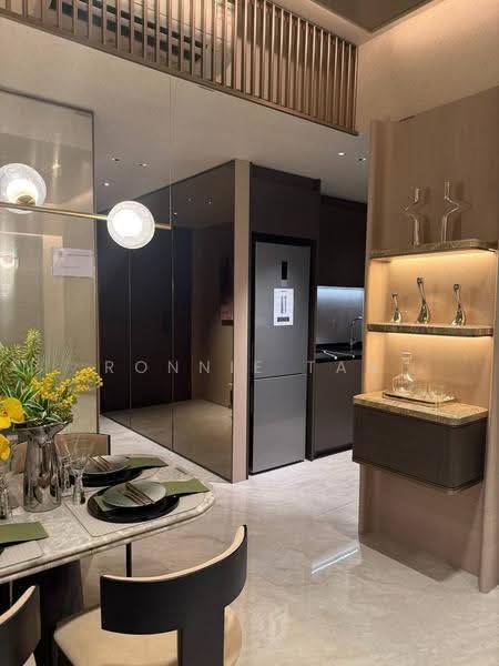 Larger 3-Bedder Premium in District 1, On Top of an MRT, Under $3M, Boat Quay / Raffles Place / Marina, 3 Bedrooms, 1,066 sqft, Condominium For Sale, by Ronnie Tan, 500281379 - PropertyGuru.com.sg