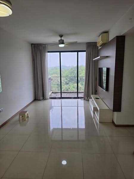Blossom Residences, 34 Segar Road, Dairy Farm / Bukit Panjang / Choa Chu Kang, 3 Bedrooms, 1,055 sqft, Condominium For Rent, by Ben Sim, 500281395 - Living Room - PropertyGuru.com.sg