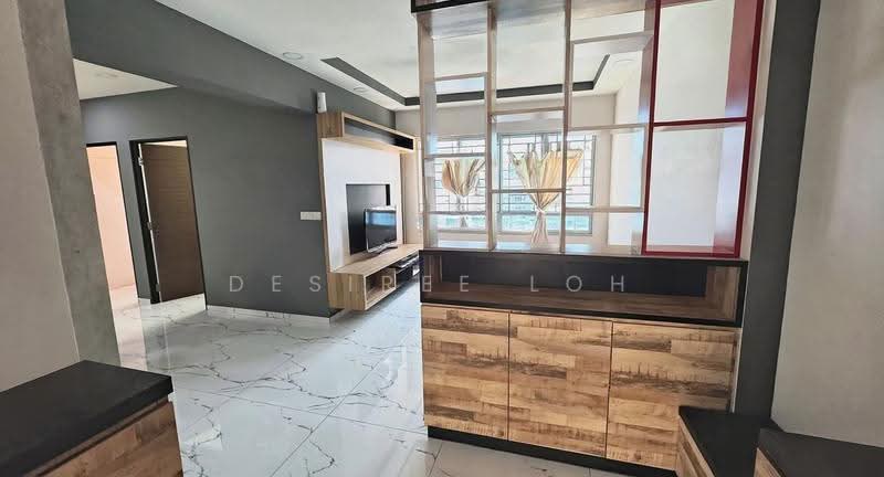 18B MacPherson Residency, 18B Circuit Road, Macpherson / Potong Pasir, 3 Bedrooms, 1,001 sqft, HDB Flat For Sale, by Desiree Loh, 500281433 - Living Room - PropertyGuru.com.sg