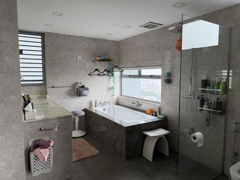 De Royale, 31 Jalan Rama Rama, Balestier / Toa Payoh, 5 Bedrooms, 3,240 sqft, Condominium For Sale, by Ng Fu Xing, 500281437 - Bathroom - PropertyGuru.com.sg