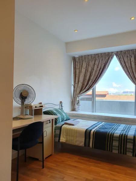 The Centris, 69 Jurong West Central 3, Boon Lay / Jurong / Tuas, 2 Bedrooms, 1,195 sqft, Apartment For Rent, by Nelson Lim, 500281438 - Bedroom - PropertyGuru.com.sg