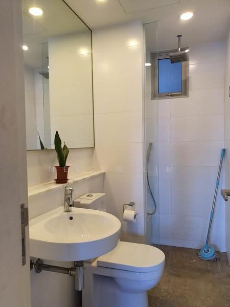 The Centris, 69 Jurong West Central 3, Boon Lay / Jurong / Tuas, 2 Bedrooms, 1,195 sqft, Apartment For Rent, by Nelson Lim, 500281438 - Bathroom - PropertyGuru.com.sg