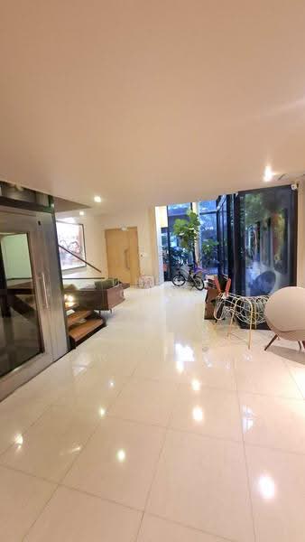 Avant Parc, 13 Wak Hassan Place, Sembawang / Yishun, 5 Bedrooms, 4,801 sqft, Terraced House For Sale, by Rupert Ong, 500281446 - Living Room - PropertyGuru.com.sg