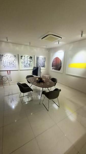 Avant Parc, 13 Wak Hassan Place, Sembawang / Yishun, 5 Bedrooms, 4,801 sqft, Terraced House For Sale, by Rupert Ong, 500281446 - Man cave? - PropertyGuru.com.sg