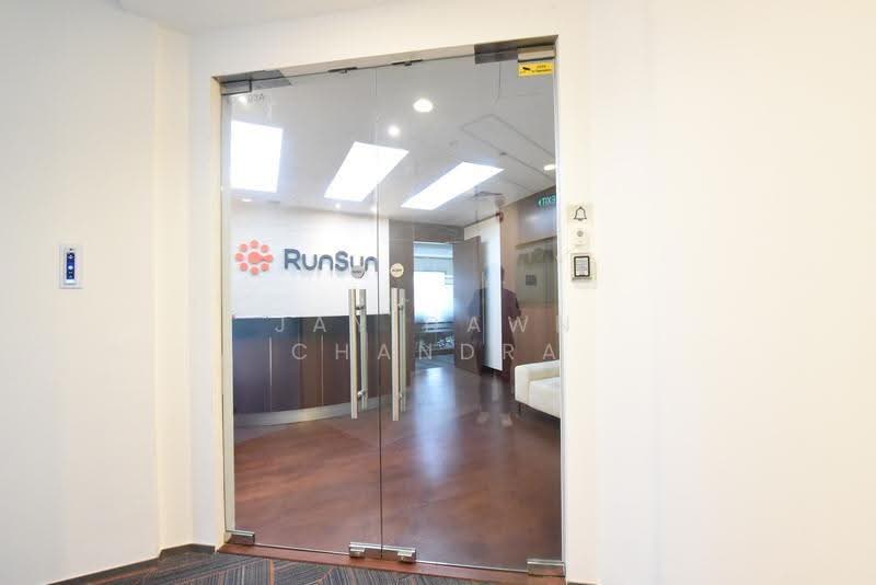 Suntec City Tower, 6 Temasek Boulevard, Boat Quay / Raffles Place / Marina, 3,800 sqft, Office For Rent, by Jay Dawn Chandra, 500281457 - Entrance - CommercialGuru.com.sg