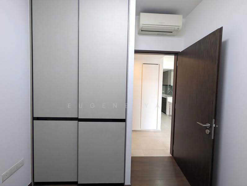D'Nest, 131 Pasir Ris Grove, Pasir Ris / Tampines, 3 Bedrooms, 936 sqft, Condominium For Rent, by Eugene Yap, 500281470 - Common Bedroom 1 - PropertyGuru.com.sg
