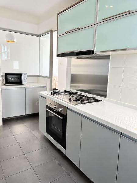 Twin Regency, 26 Kim Tian Road, Alexandra / Commonwealth, 2 Bedrooms, 980 sqft, Condominium For Sale, by Rowanne Foong 冯瑞芬, 500281516 - Kitchen - PropertyGuru.com.sg