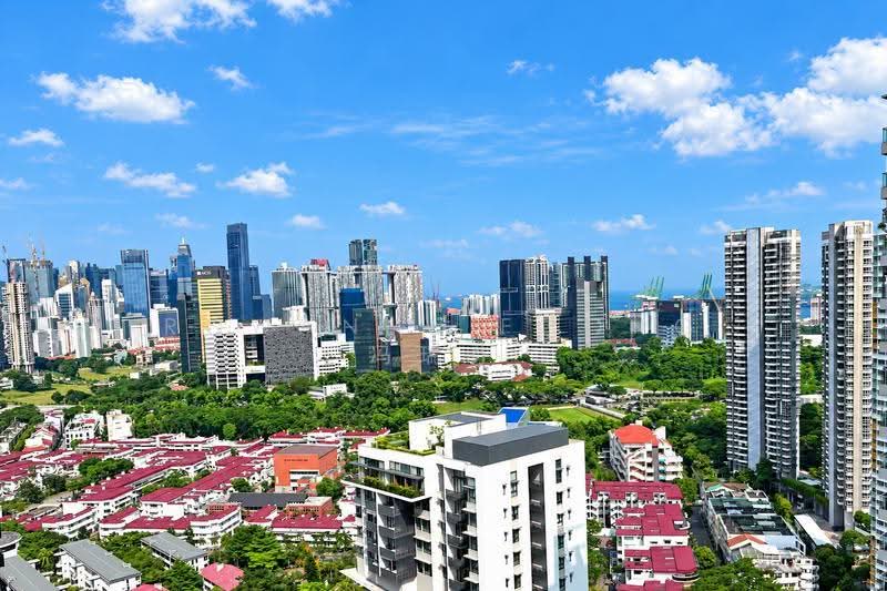 Twin Regency, 26 Kim Tian Road, Alexandra / Commonwealth, 2 Bedrooms, 980 sqft, Condominium For Sale, by Rowanne Foong 冯瑞芬, 500281516 - Exterior - PropertyGuru.com.sg