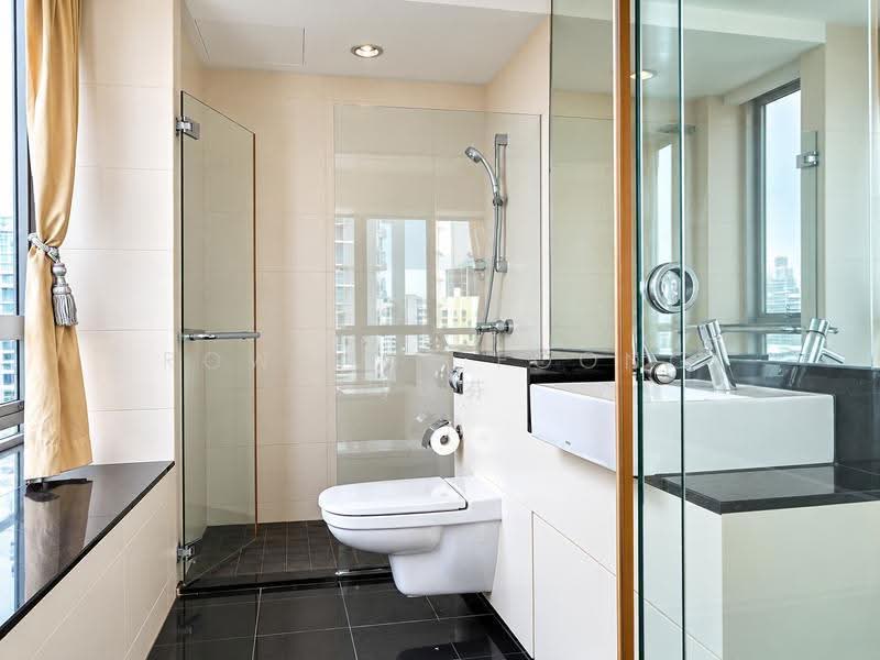 Twin Regency, 26 Kim Tian Road, Alexandra / Commonwealth, 2 Bedrooms, 980 sqft, Condominium For Sale, by Rowanne Foong 冯瑞芬, 500281516 - Bathroom - PropertyGuru.com.sg