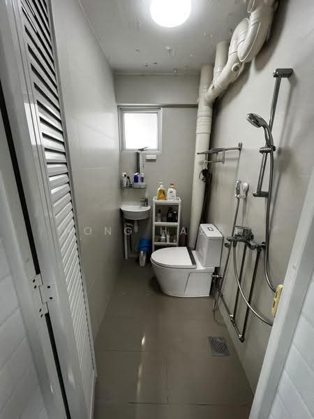 306A Woodlands Street 31, 306A Woodlands Street 31, Admiralty / Woodlands, 2 Bedrooms, 64 sqft, HDB Flat For Rent, by Hong Hazel, 500281521 - Bathroom - PropertyGuru.com.sg