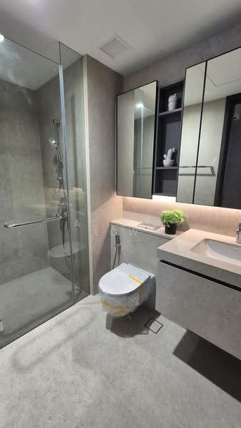 The Ranz, 109 Rangoon Road, Farrer Park / Serangoon Rd, 2 Bedrooms, 732 sqft, Apartment For Sale, by Alivia Low, 500281527 - Bathroom - PropertyGuru.com.sg