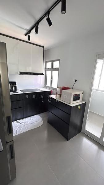 209A Compassvale Lane, 209A Compassvale Lane, Hougang / Punggol / Sengkang, Room Rental, 120 sqft, HDB Flat For Rent, by Brandon Loh, 500281531 - Kitchen - PropertyGuru.com.sg