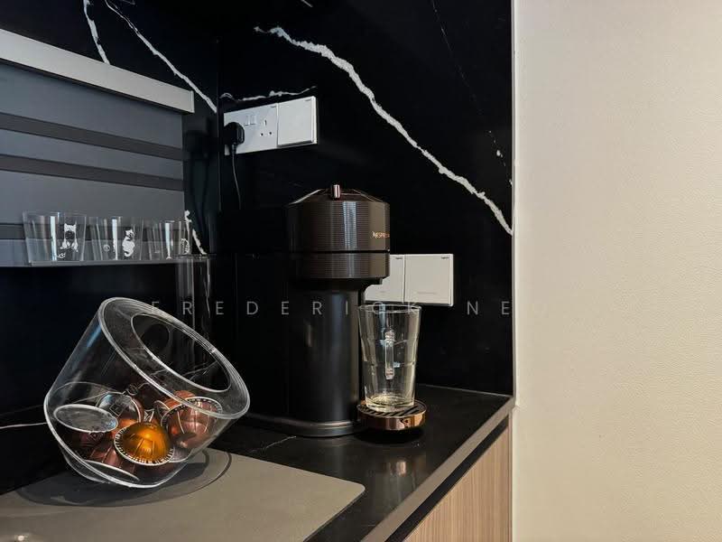 Irwell Hill Residences, 6 Irwell Hill, Orchard / River Valley, 2 Bedrooms, 614 sqft, Condominium For Sale, by Frederick Neo, 500281533 - Kitchen - PropertyGuru.com.sg