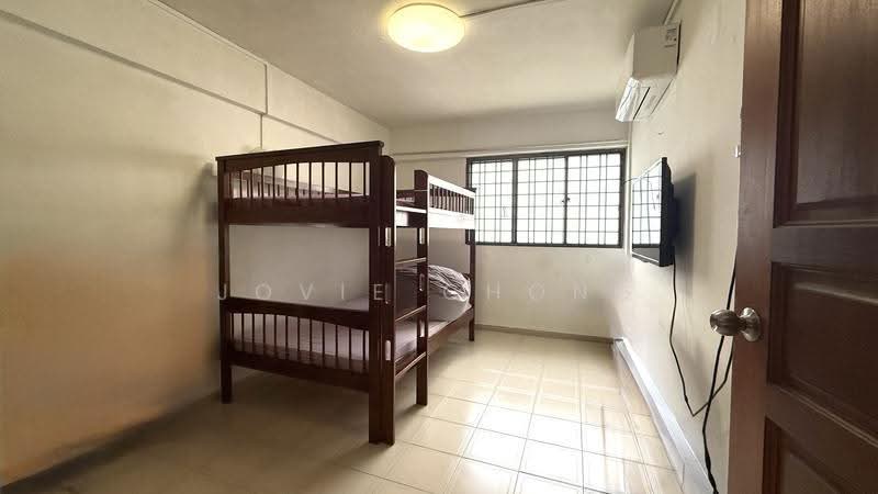 413 Hougang Avenue 10, 413 Hougang Avenue 10, Hougang / Punggol / Sengkang, Room Rental, 200 sqft, HDB Flat For Rent, by Jovie Chong, 500281593 - Bedroom - PropertyGuru.com.sg