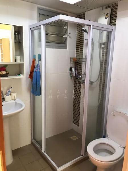 333B Anchorvale Link, 333B Anchorvale Link, Hougang / Punggol / Sengkang, 3 Bedrooms, 990 sqft, HDB Flat For Rent, by Pearly Cheang, 500281599 - Bathroom - PropertyGuru.com.sg