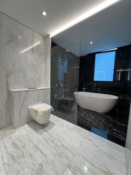 New Luxury Detached Watten Estate, Bukit Timah, Watten, Tan Kah Kee, Newton / Novena, 6 Bedrooms, 9,614 sqft, Detached House For Sale, by Jeff Oh, 500281600 - Bathroom - PropertyGuru.com.sg