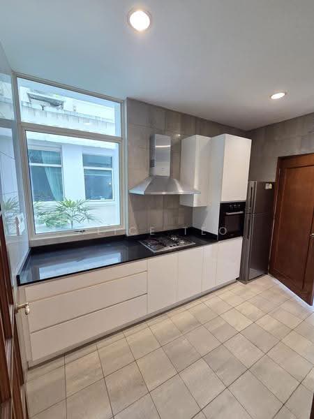 University Park, University Walk, Newton / Novena, 4 Bedrooms, 3,094 sqft, Semi-Detached House For Rent, by Alice Teo, 500281620 - Kitchen - PropertyGuru.com.sg