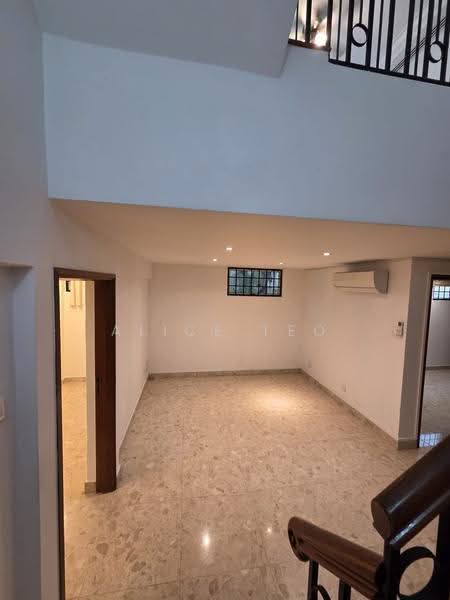 University Park, University Walk, Newton / Novena, 4 Bedrooms, 3,094 sqft, Semi-Detached House For Rent, by Alice Teo, 500281620 - Living Room - PropertyGuru.com.sg
