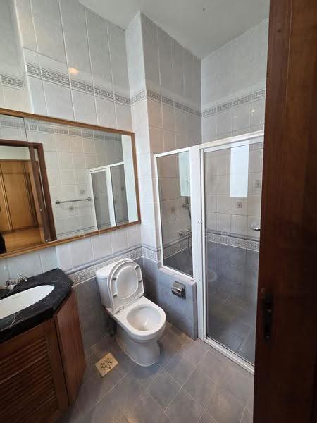 University Park, University Walk, Newton / Novena, 4 Bedrooms, 3,094 sqft, Semi-Detached House For Rent, by Alice Teo, 500281620 - Bathroom - PropertyGuru.com.sg
