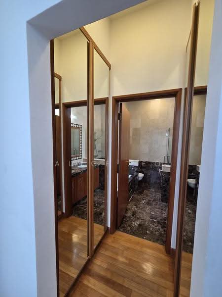 University Park, University Walk, Newton / Novena, 4 Bedrooms, 3,094 sqft, Semi-Detached House For Rent, by Alice Teo, 500281620 - Bathroom - PropertyGuru.com.sg