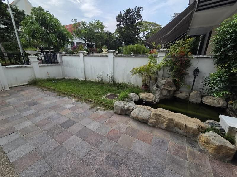 University Park, University Walk, Newton / Novena, 4 Bedrooms, 3,094 sqft, Semi-Detached House For Rent, by Alice Teo, 500281620 - Exterior - PropertyGuru.com.sg
