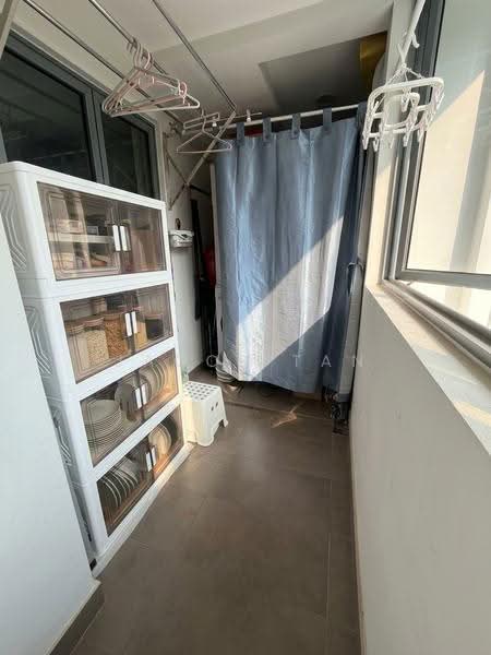 Parc Olympia, 52 Flora Drive, Changi Airport / Changi Village, 3 Bedrooms, 1,163 sqft, Condominium For Sale, by Jacob Tan, 500281639 - Balcony - PropertyGuru.com.sg