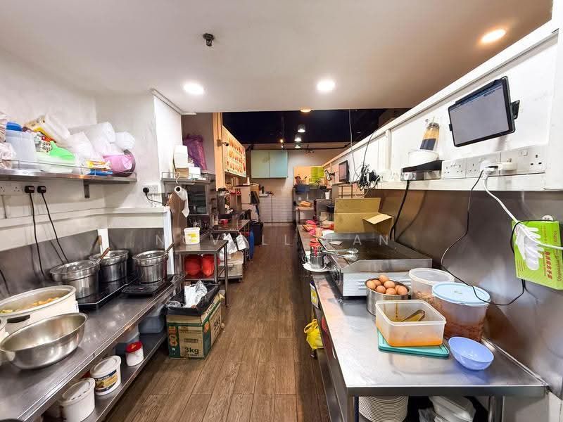 The Bencoolen, 180A Bencoolen Street, Beach Road / Bugis / Rochor, 800 sqft, Mall Shop For Rent, by Novell Tan, 500281645 - CommercialGuru.com.sg