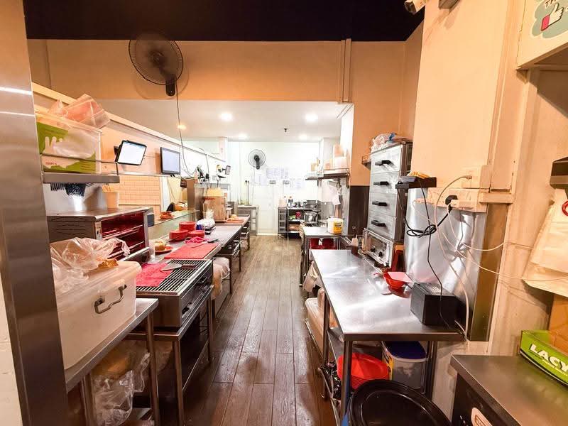 The Bencoolen, 180A Bencoolen Street, Beach Road / Bugis / Rochor, 800 sqft, Mall Shop For Rent, by Novell Tan, 500281645 - Kitchen - CommercialGuru.com.sg