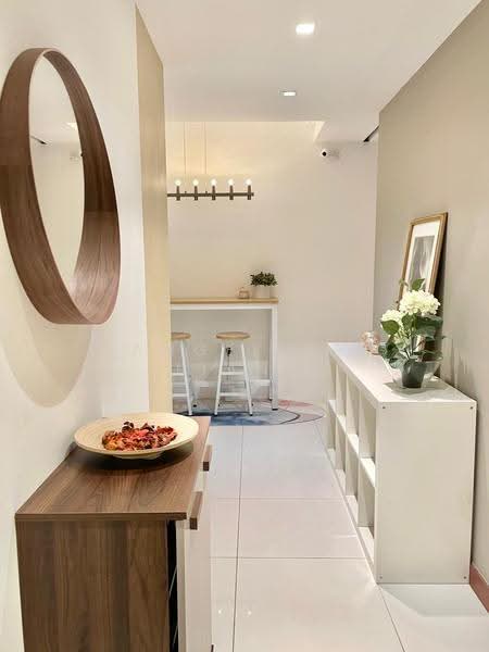 The Sail @ Marina Bay, 6 Marina Boulevard, Boat Quay / Raffles Place / Marina, Room Rental, 100 sqft, Condominium For Rent, by Angeline Liang, 500281646 - Entrance - PropertyGuru.com.sg