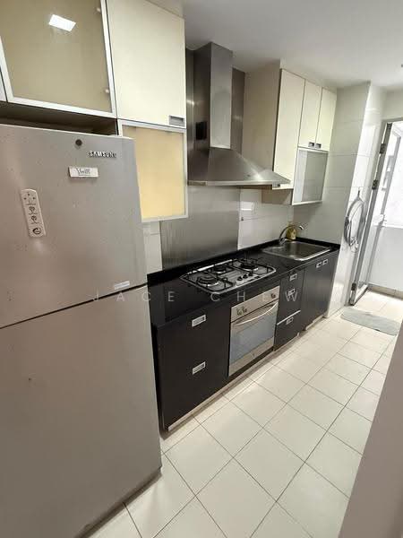 The Linear, 880 Upper Bukit Timah Road, Dairy Farm / Bukit Panjang / Choa Chu Kang, 2 Bedrooms, 936 sqft, Apartment For Rent, by Jace Chew, 500281647 - Kitchen - PropertyGuru.com.sg