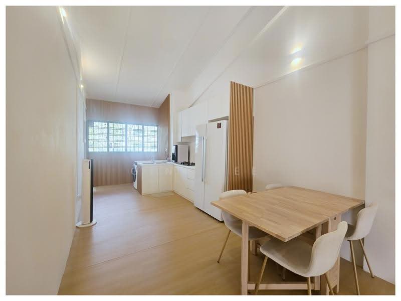 727 Ang Mo Kio Avenue 6, 727 Ang Mo Kio Avenue 6, Ang Mo Kio / Bishan / Thomson, 2 Bedrooms, 721 sqft, HDB Flat For Sale, by Gina Lee, 500281654 - Kitchen - PropertyGuru.com.sg