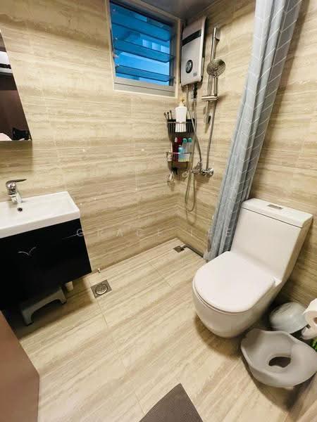 82A Circuit Road, 82A Circuit Road, Macpherson / Potong Pasir, 2 Bedrooms, 732 sqft, HDB Flat For Sale, by Grace Lee, 500281700 - Bathroom - PropertyGuru.com.sg