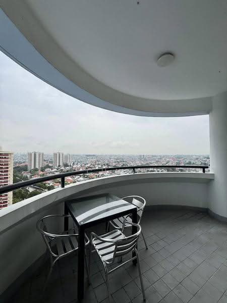 Mandarin Gardens, 5 Siglap Road, East Coast / Marine Parade, 1 Bedroom, 732 sqft, Condominium For Sale, by Charles Chua, 500281701 - Balcony - PropertyGuru.com.sg