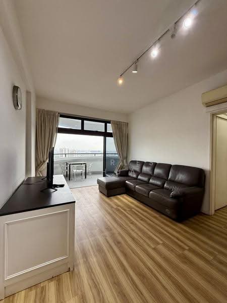 Mandarin Gardens, 5 Siglap Road, East Coast / Marine Parade, 1 Bedroom, 732 sqft, Condominium For Sale, by Charles Chua, 500281701 - Living Room - PropertyGuru.com.sg
