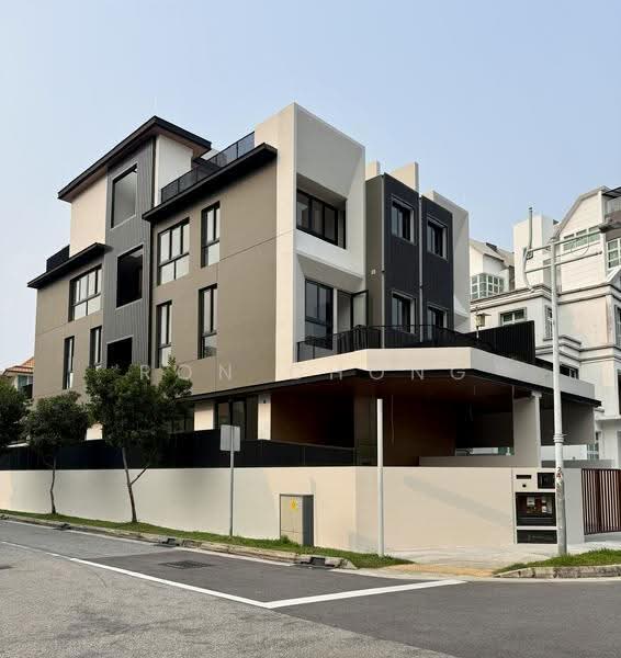 Lorong G Telok Kurau, East Coast / Marine Parade, 5 Bedrooms, 2,742 sqft, Semi-Detached House For Sale, by Ron Chong, 500281706 - PropertyGuru.com.sg