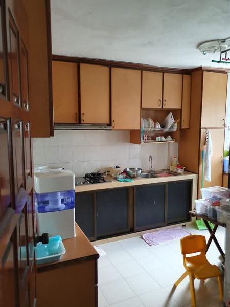 719 Bedok Reservoir Road, 719 Bedok Reservoir Road, Bedok / Upper East Coast, 3 Bedrooms, 1,593 sqft, HDB Flat For Sale, by Patrick Kuah, 500281715 - Kitchen - PropertyGuru.com.sg