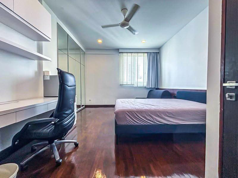 Orchard Towers, 1 Claymore Drive, Orchard / River Valley, Room Rental, 220 sqft, Apartment For Rent, by Sunny Koh, 500281740 - Bedroom - PropertyGuru.com.sg