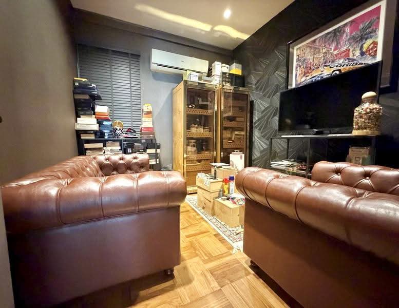 SPACE, PRIVACY & STYLE | RARE CORNER TERRACE | BEAUTIFUL PATIO | FREEHOLD, Hillview Crescent | Hillview Drive | Hillview Way, Dairy Farm / Bukit Panjang / Choa Chu Kang, 5 Bedrooms, 4,300 sqft, Corner Terrace For Sale, by Michelle Tan, 500281748 - PropertyGuru.com.sg