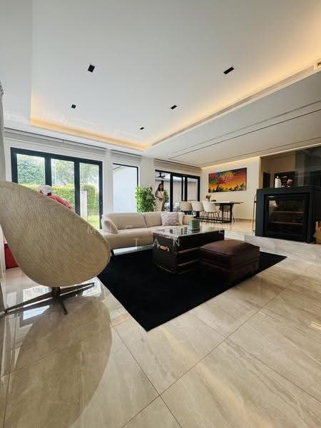SPACE, PRIVACY & STYLE | RARE CORNER TERRACE | BEAUTIFUL PATIO | FREEHOLD, Hillview Crescent | Hillview Drive | Hillview Way, Dairy Farm / Bukit Panjang / Choa Chu Kang, 5 Bedrooms, 4,300 sqft, Corner Terrace For Sale, by Michelle Tan, 500281748 - PropertyGuru.com.sg