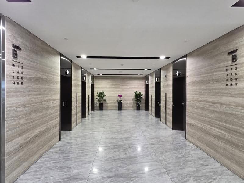 TripleOne Somerset, 111 Somerset Road, Orchard / River Valley, 1,130 sqft, Office For Sale, by Christina May, 500281750 - Lobby - CommercialGuru.com.sg
