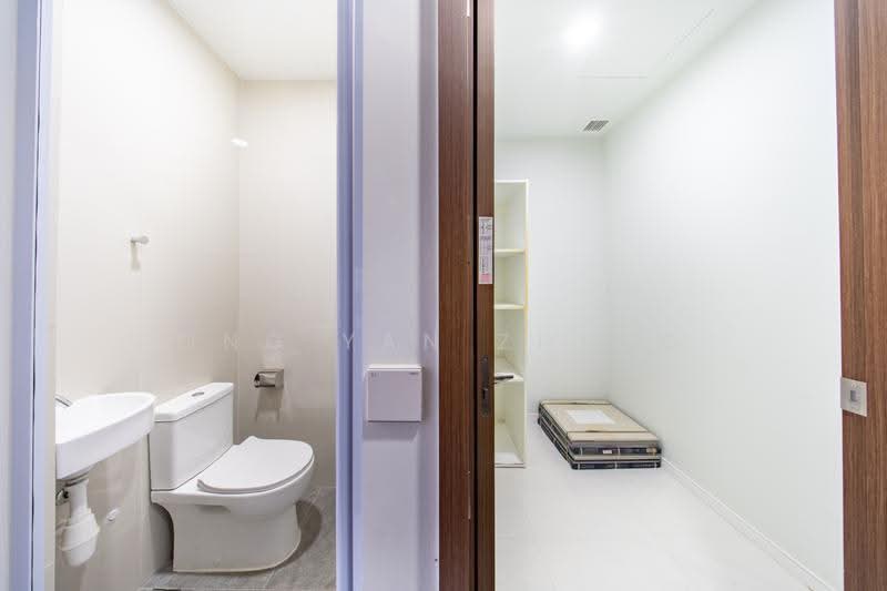 Phoenix Residences, 81 Phoenix Avenue, Dairy Farm / Bukit Panjang / Choa Chu Kang, 3 Bedrooms, 1,098 sqft, Condominium For Sale, by Ong Yan Zheng, 500281765 - Bathroom - PropertyGuru.com.sg