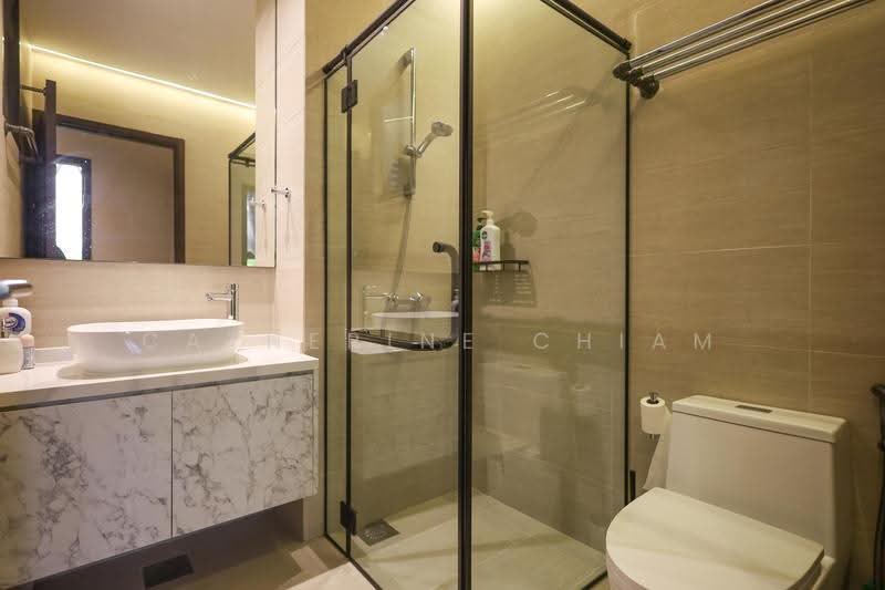The Brooks I & The Brooks II, 60 Springside Walk, Mandai / Upper Thomson, 2 Bedrooms, 818 sqft, Apartment For Sale, by Catherine Chiam, 500281769 - Bathroom - PropertyGuru.com.sg