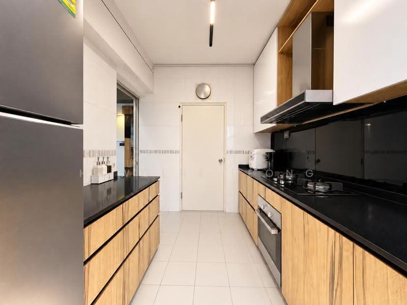 18B MacPherson Residency, 18B Circuit Road, Macpherson / Potong Pasir, 3 Bedrooms, 1,001 sqft, HDB Flat For Sale, by Howgene Leong, 500281777 - Kitchen - PropertyGuru.com.sg