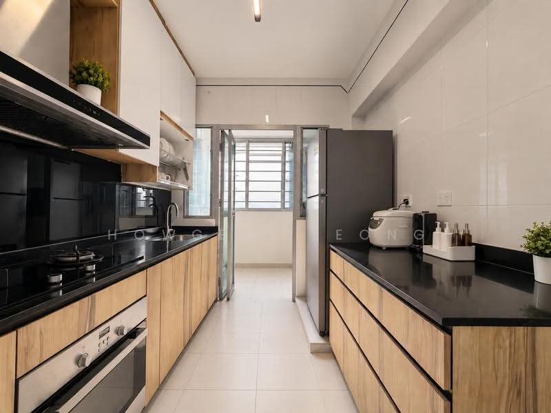 18B MacPherson Residency, 18B Circuit Road, Macpherson / Potong Pasir, 3 Bedrooms, 1,001 sqft, HDB Flat For Sale, by Howgene Leong, 500281777 - Kitchen - PropertyGuru.com.sg