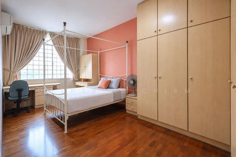 Seletar Terrace, Seleter Terrace, Seletar / Yio Chu Kang, 4 Bedrooms, 2,400 sqft, Terraced House For Sale, by Catherine Chiam, 500281782 - Bedroom - PropertyGuru.com.sg